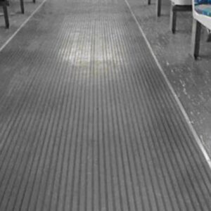 Goma de piso Acanalada Gris x 1 mt de ancho
